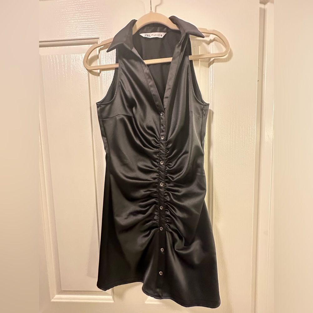 Mini black dress Zara
